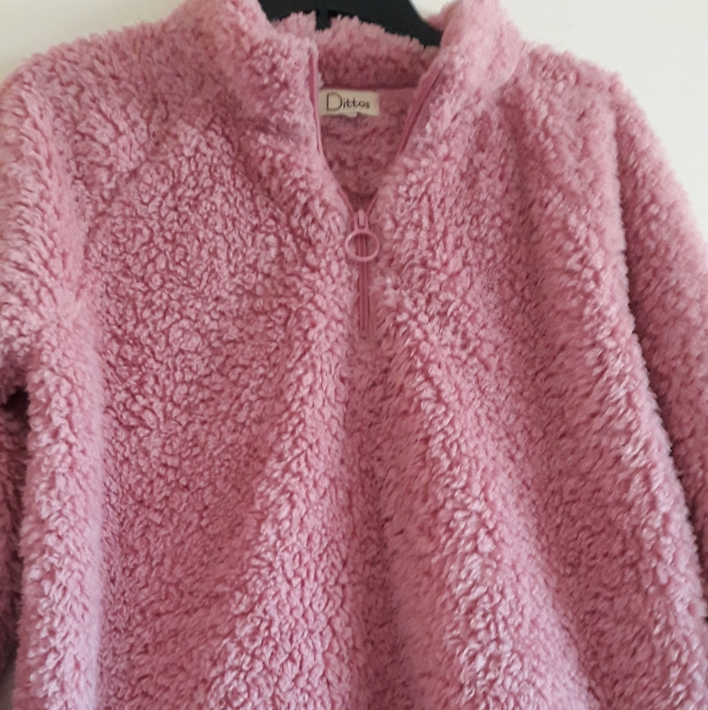 Fluffly top